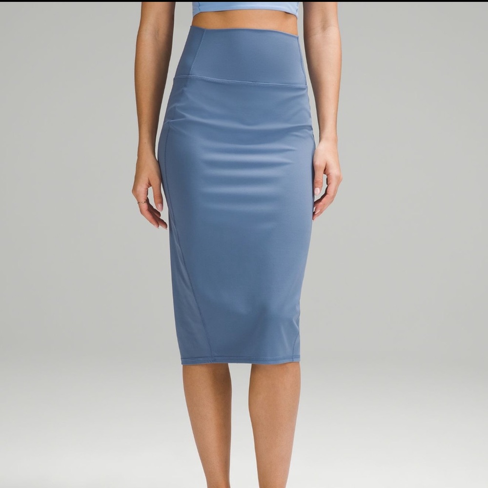 NWT Lululemon Nulu Slim-Fit High-Rise Skirt Oasis Blue, Size 6